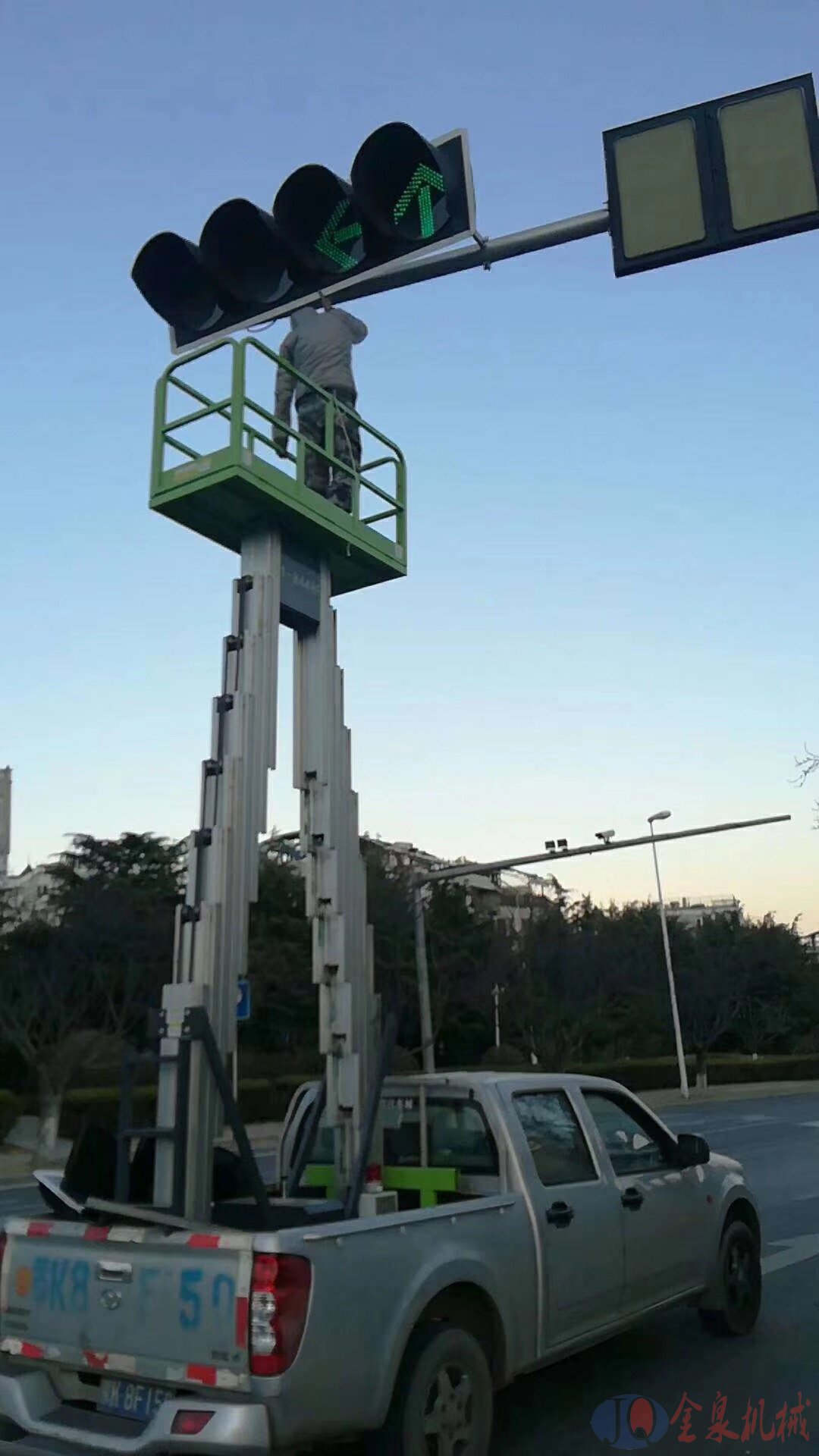 車(chē)載式鋁合金升降機(jī)