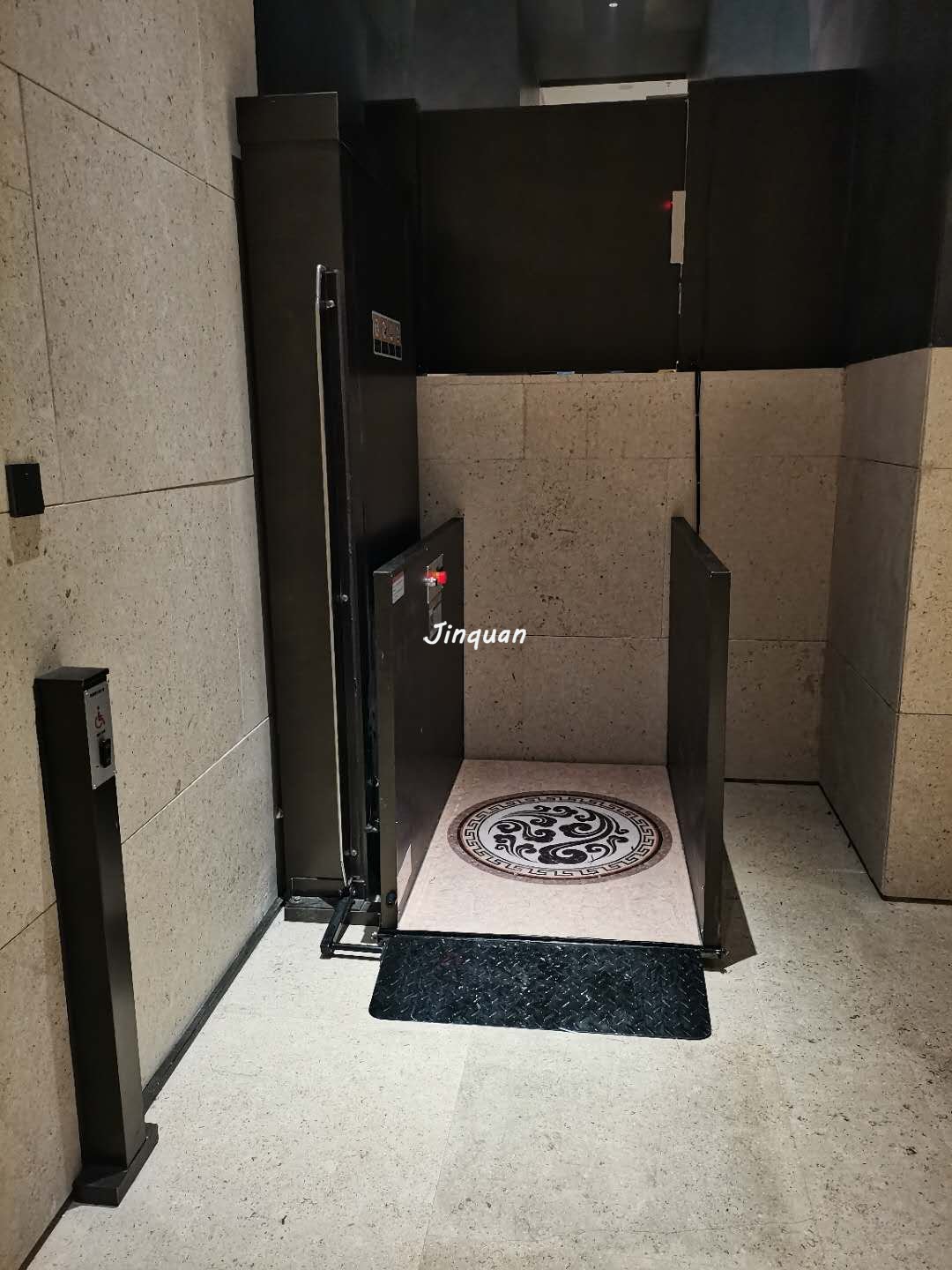 無(wú)障礙升降機(jī)