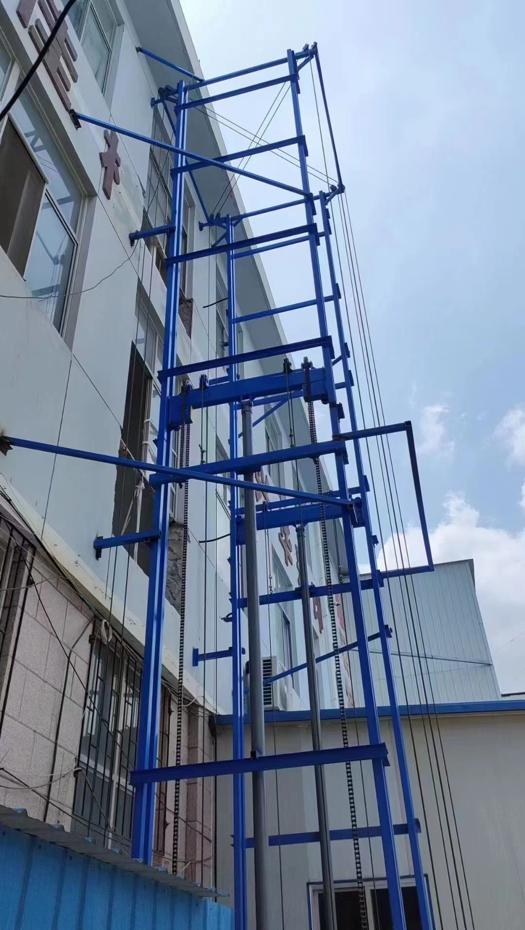 導軌升降機